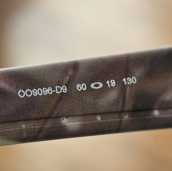 Oakley Men's Sunglasses - Picture 11 of 11